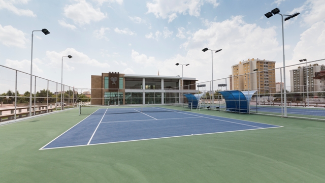 Selçuklu Belediyesi Tenis Kortu